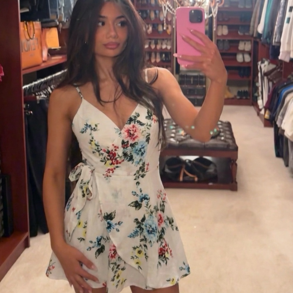 White tie wrap floral Dress size small